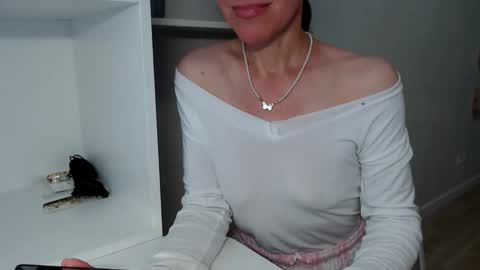 berry2024 online show from 05-27-26, 07:05