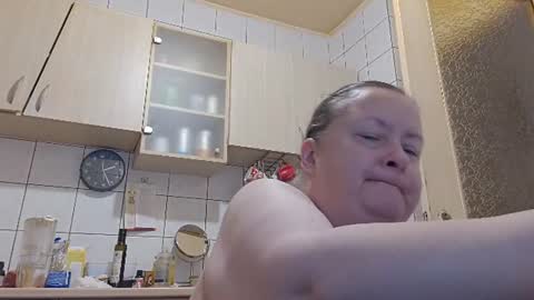 Snapshot of bethnorth chatting on 06-22-26, 11:24 bethnorth online show from 06-22-26, 11:24