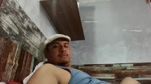Snapshot of beto471292 chatting on 07-04-26, 09:32 beto471292 online show from 07-04-26, 09:32