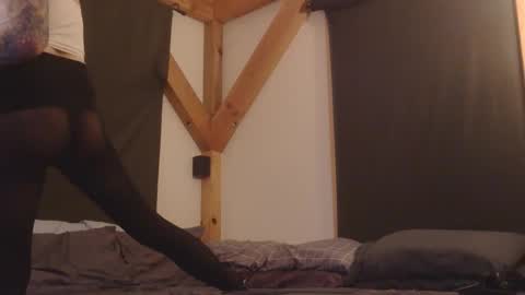 Betsy online show from 02-08-26, 02:26