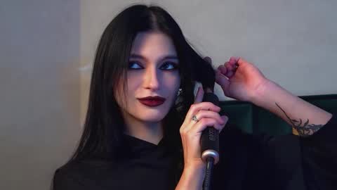 Beverly online show from 02-18-26, 06:48