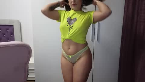   BeyonceDoll       Twitter DollBeyonce    online show from 03-20-26, 08:35