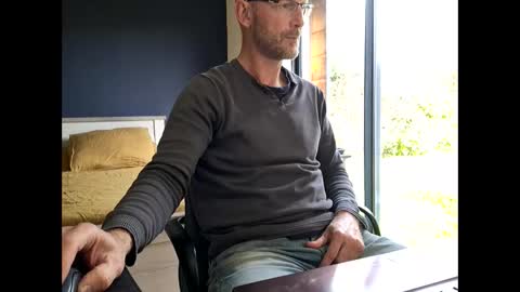 My name is David and if you like public exhibitions you wont be disappointed with me LoL - My favorite vibes is 44  online show from 03-25-26, 09:37