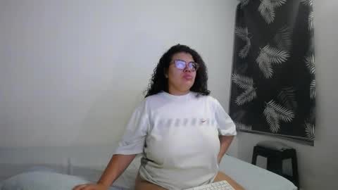 Snapshot of bianca_boobs chatting on 05-29-26, 09:18 Bianca Tuesday to Sunday from 2am to 6am UTC-5 online show from 05-29-26, 09:18