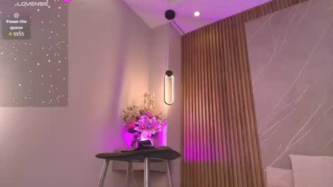 Snapshot of biancaa__18 chatting on 06-25-26, 07:40 biancaa__18 online show from 06-25-26, 07:40
