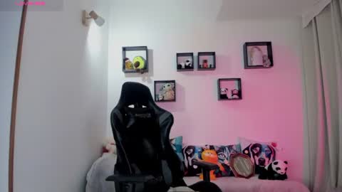 Snapshot of biancastrongg chatting on 06-24-26, 02:32 Biancastrong.. IGThebiancastrong online show from 06-24-26, 02:32
