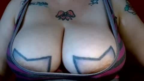 Snapshot of bianka_star_ chatting on 06-17-26, 01:56 bianca online show from 06-17-26, 01:56
