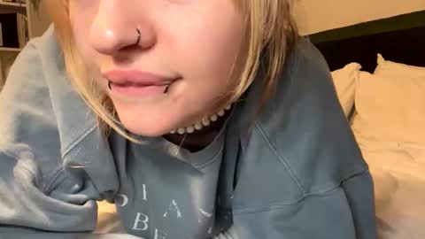 Ellie  online show from 02-21-26, 03:29