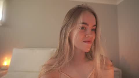 Snapshot of bibi_it_is chatting on 05-30-26, 03:36 Bibi online show from 05-30-26, 03:36