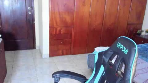 Logan Sprouse online show from 12-04-25, 02:59