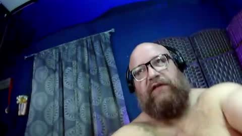 BigBear4Cuddles online show from 06-10-26, 01:50