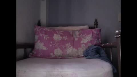 Snapshot of bigbeastmex chatting on 04-16-26, 12:39 Emi online show from 04-16-26, 12:39