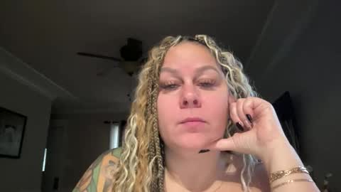 BIG BREAST SABRINA online show from 03-17-26, 01:36