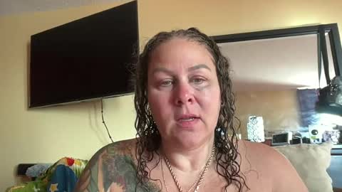 Snapshot of bigbreastsabrina chatting on 07-06-26, 01:08 BIG BREAST SABRINA online show from 07-06-26, 01:08