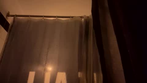 Snapshot of bigcawkdaddii chatting on 02-06-26, 02:38 Hunny online show from 02-06-26, 02:38