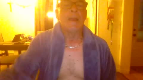bigdeer581917471 online show from 07-07-26, 07:23