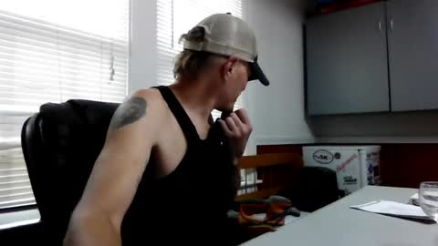Snapshot of bigdickdaddy7201979564868 chatting on 06-27-26, 10:59 bigdickdaddy7201979564868 online show from 06-27-26, 10:59