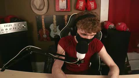 Snapshot of bigdickgerald67 chatting on 12-21-25, 01:57 bigdickgerald67 online show from 12-21-25, 01:57