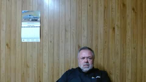 Snapshot of biggdaddi8 chatting on 03-19-26, 09:52 biggdaddi8 online show from 03-19-26, 09:52