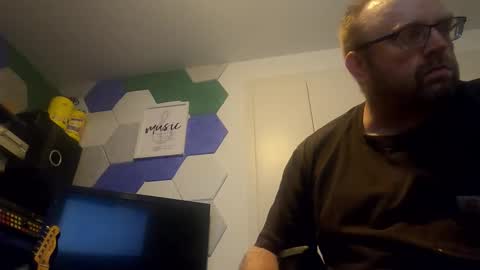 Snapshot of biggydee8989 chatting on 10-28-25, 11:03 biggydee8989 online show from 10-28-25, 11:03