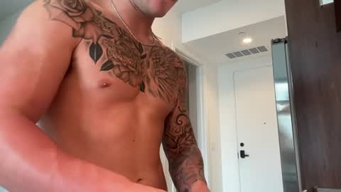 Snapshot of bigjonnnnnn chatting on 06-19-26, 08:12 BIGJONNNNN online show from 06-19-26, 08:12
