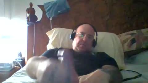 bigmike197167 online show from 05-14-26, 08:32