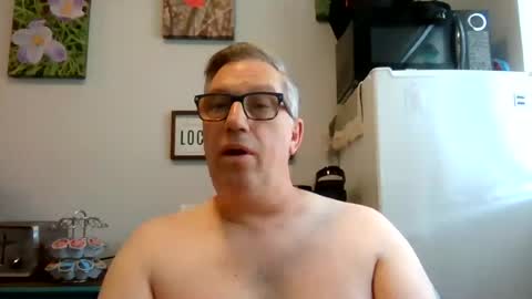 bignhard_69_ online show from 07-10-26, 05:26