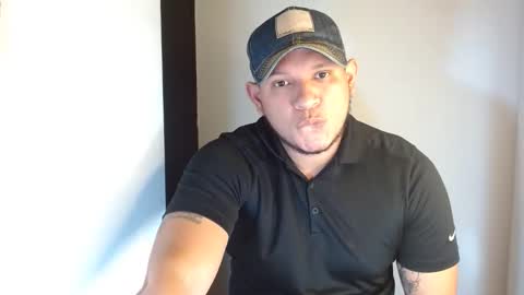 Snapshot of bigthick_blackcock chatting on 01-10-26, 08:49 MANUEL online show from 01-10-26, 08:49