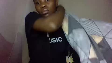 Snapshot of bilia_ebony chatting on 05-18-26, 05:24 Bilia online show from 05-18-26, 05:24