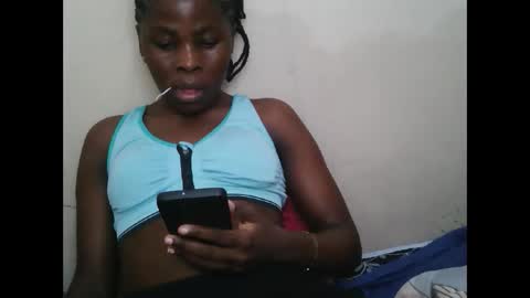 Snapshot of bilia_ebony chatting on 05-27-26, 11:51 Bilia online show from 05-27-26, 11:51
