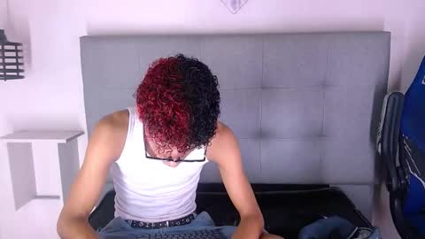 B-I-L-L-I-E 3 online show from 09-18-25, 04:03