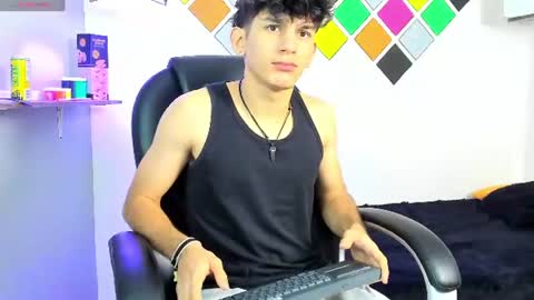 Snapshot of billy_wild chatting on 07-12-26, 11:45 billy wild online show from 07-12-26, 11:45