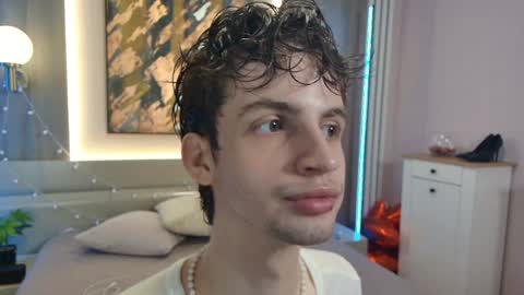 Snapshot of bimbo_boy_ chatting on 06-07-26, 01:26 Bimbo boy online show from 06-07-26, 01:26