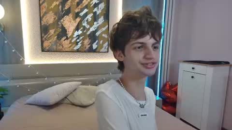 Snapshot of bimbo_boy_ chatting on 06-11-26, 03:21 Bimbo boy online show from 06-11-26, 03:21
