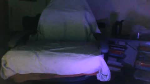 Snapshot of binder2122 chatting on 07-14-26, 03:44 binder2122 online show from 07-14-26, 03:44