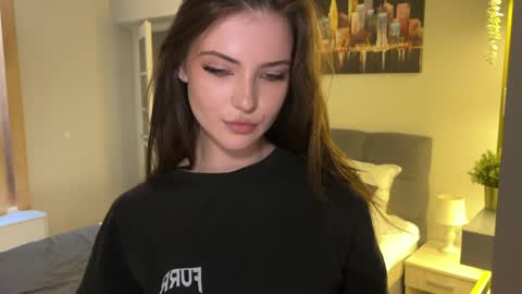 Snapshot of birkin_ chatting on 06-02-26, 06:43 birkin_ online show from 06-02-26, 06:43