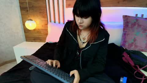 Bj Olivine online show from 05-06-26, 08:03