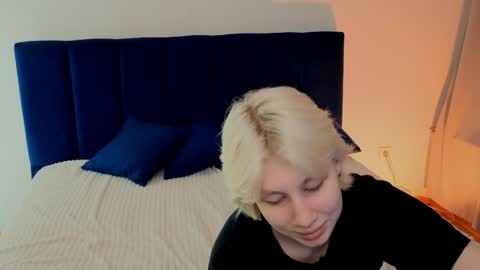 Julia online show from 03-14-26, 03:17