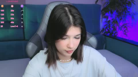 Julia online show from 05-19-26, 03:35