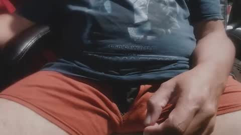 Snapshot of bjlonely7 chatting on 12-23-25, 03:48 bjlonely7 online show from 12-23-25, 03:48