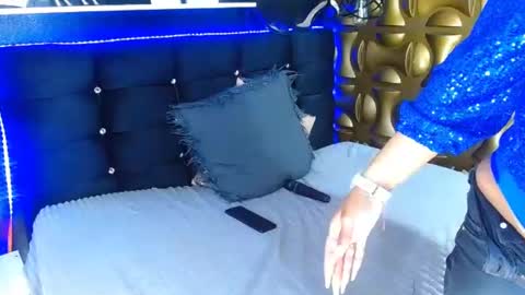 Ambar online show from 12-31-24, 03:12