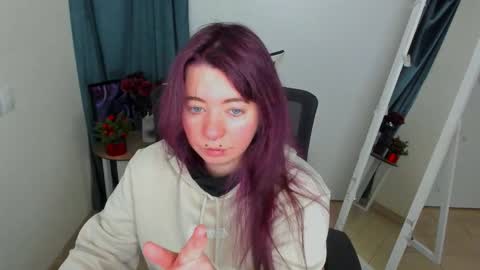 Snapshot of black_kittie_01 chatting on 01-07-26, 01:35 Black Kittie Wednesday - 1300 - 1900 GMT help me get 100 thumbs up online show from 01-07-26, 01:35