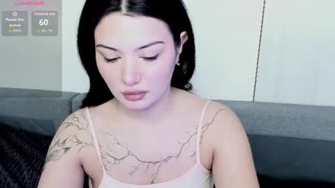 Snapshot of black_pant3r chatting on 06-22-26, 03:25 Mon Mon online show from 06-22-26, 03:25