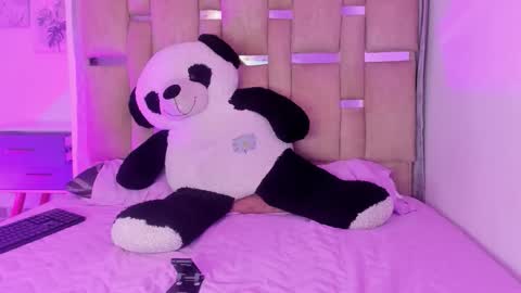 Snapshot of black_rose02 chatting on 02-06-26, 11:24 B L A C K R O S E online show from 02-06-26, 11:24