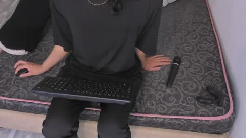 Snapshot of black_rose02 chatting on 04-09-26, 11:37 B L A C K R O S E online show from 04-09-26, 11:37