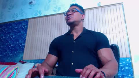 duglas online show from 03-23-26, 08:46