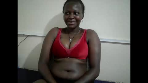 Snapshot of blackdollshe chatting on 03-12-26, 10:43 Sheila online show from 03-12-26, 10:43