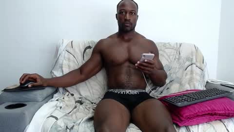 Twtter 1MikeBeckford            Onlyfns beckfordmike online show from 03-05-26, 02:24