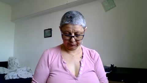 Snapshot of blackwidow05 chatting on 04-16-26, 09:54 Black Widow online show from 04-16-26, 09:54