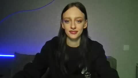 Snapshot of blacky_berry chatting on 02-22-26, 05:33 Ivy online show from 02-22-26, 05:33